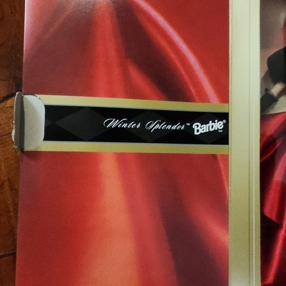 Avon Winter Splendor Barbie - Picture 2 of 9